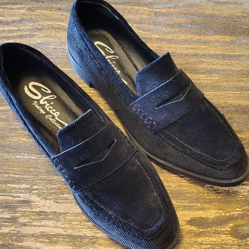 Sbicca Black Corduroy Loafers - Picture 8 of 10